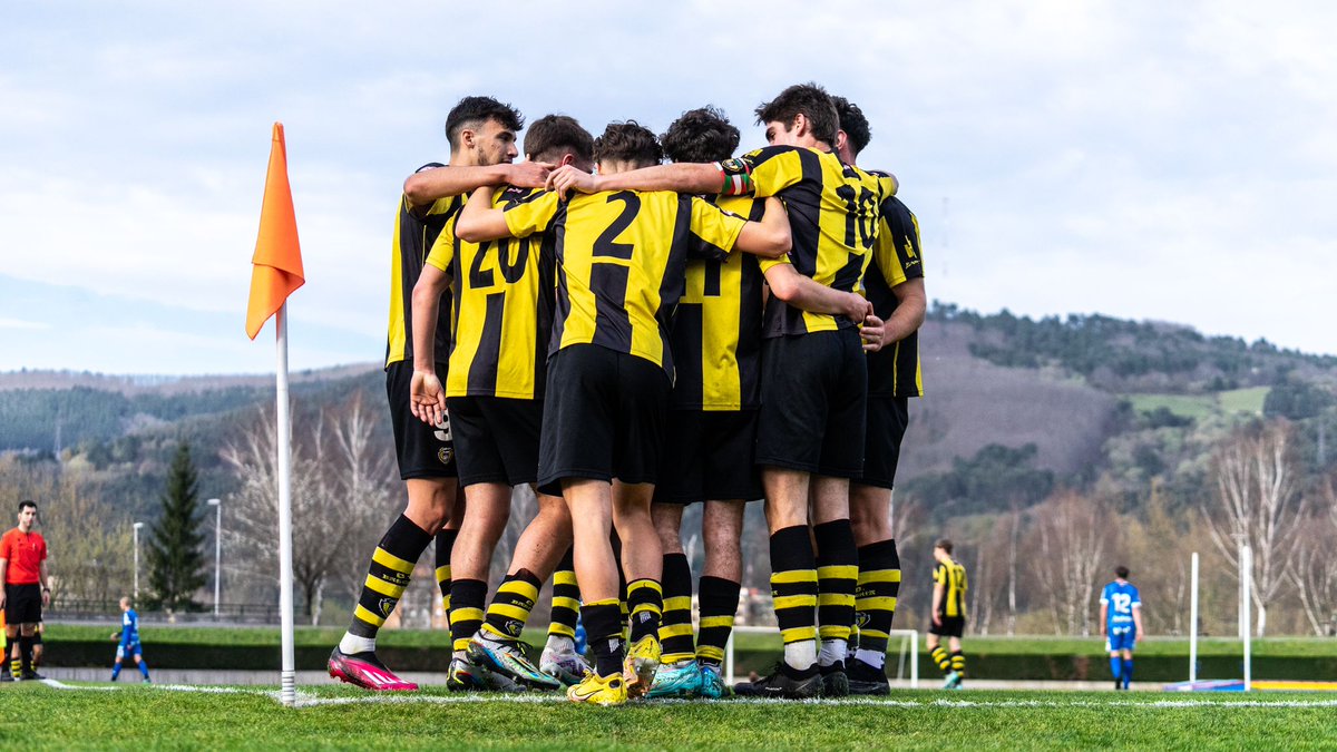 AthleticClub's tweet photo. CANTERA I Importante triunfo del Basconia, ante un rival directo en la lucha por alcanzar la fase de ascenso, en el partido de la jornada 26 de la 3ª Federación disputado en Artunduaga.

@cdbasconia 3⃣-1⃣ @clubportugalete 
⚽️ Ibon Sánchez, Peña, Varela.

#AthleticLezama 🦁 https://t.co/2zi9RcUr8G