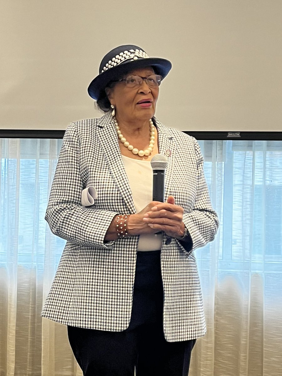 NelleNCCoops's tweet photo. @NCelectriccoop privileged to support @E4Carolinas HBCU Energy Pathways students with @RepAdams sharing her vast wisdom with all of us! #HBCUstrong https://t.co/MUjcLVeqDu