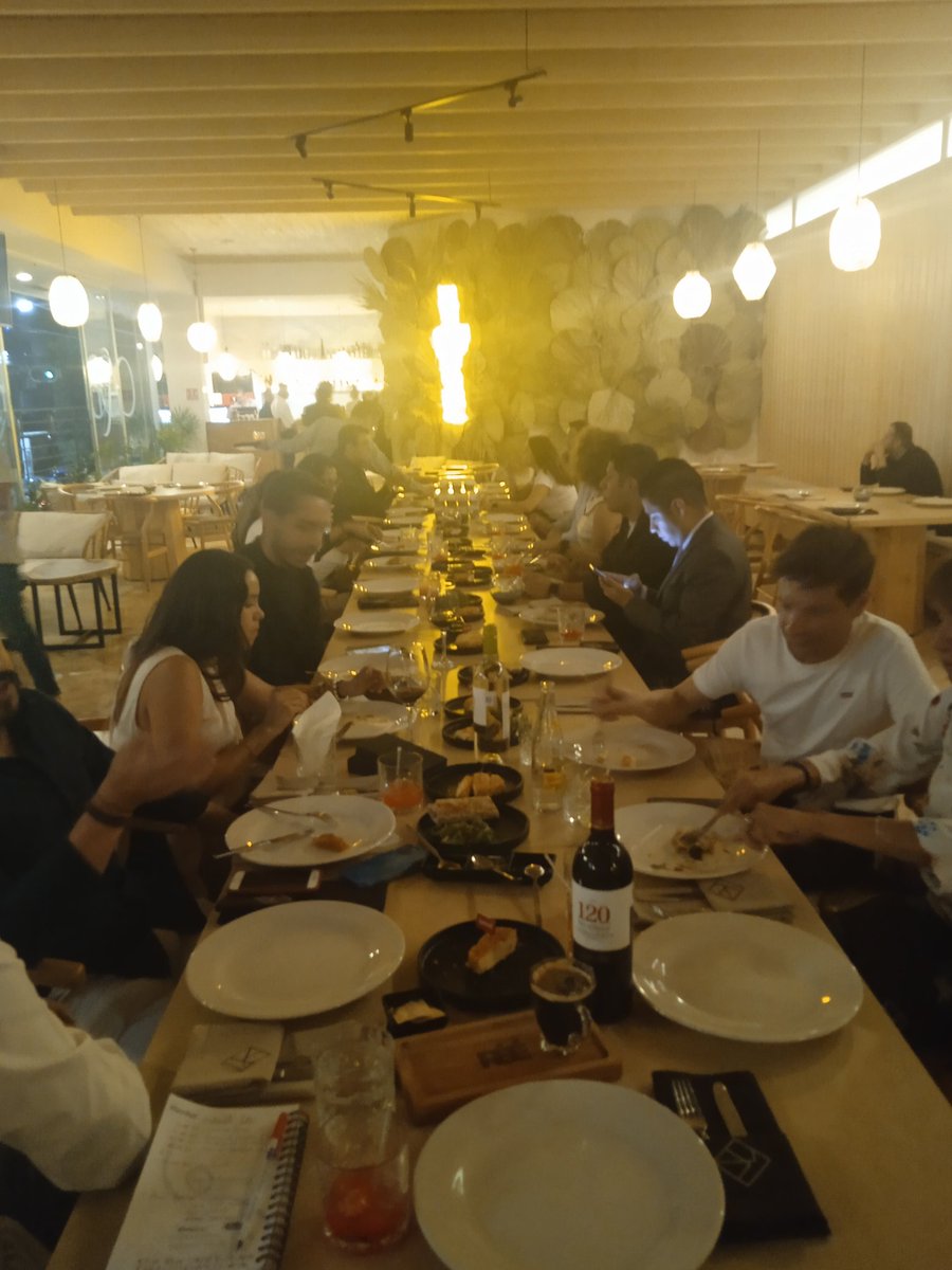 ItmagazineMex's tweet photo. IT MAGAZINE MÉXICO FESTEJO SU 10MO ANIVERSARIO.
#ItMagazineMx #Vinos120 #Lyncott
#ADScomunicaionefectiva
#COBAfusionRooftop
#MarielsBakeMeHappy
#SpaNails y #FICAVI
https://t.co/IeXTR5uy3A https://t.co/ytarsoSNd7