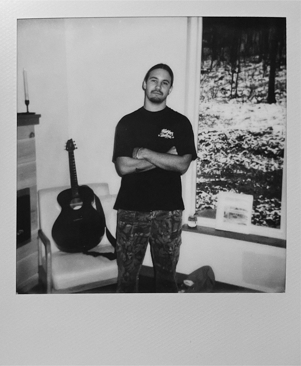 xavdvrko's tweet photo. polaroids in amish https://t.co/bCXURTUlds