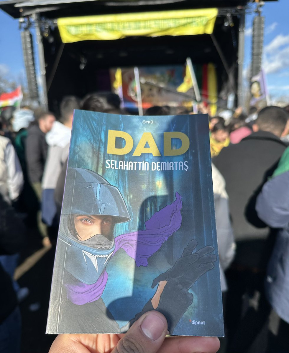 Selahattin Demirtaş lı her deriye
#Newroz2023Frankfurt