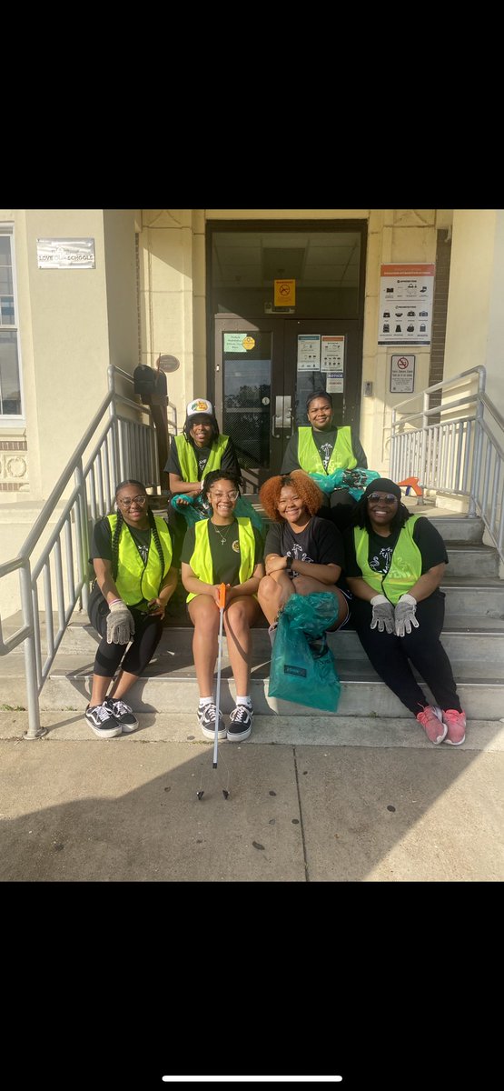 ul_naacp's tweet photo. ONE BIG THANKS💙

ONE BIG EVENT 💛

=UNITY🤟🏾❤️

We appreciate you and thank you for making our school the better that it is Lafayette community!💙💛
UL NAACP FAMILY 🤟🏾                                        #ULBIGEVENT2023 #onebigthanks #ull    #ulnaacp💛 #onebigevent https://t.co/Tefil9VP5r