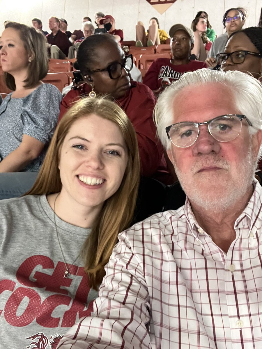 MackenzieCullum's tweet photo. #mmselfie go cocks! https://t.co/75xVuFl4yY