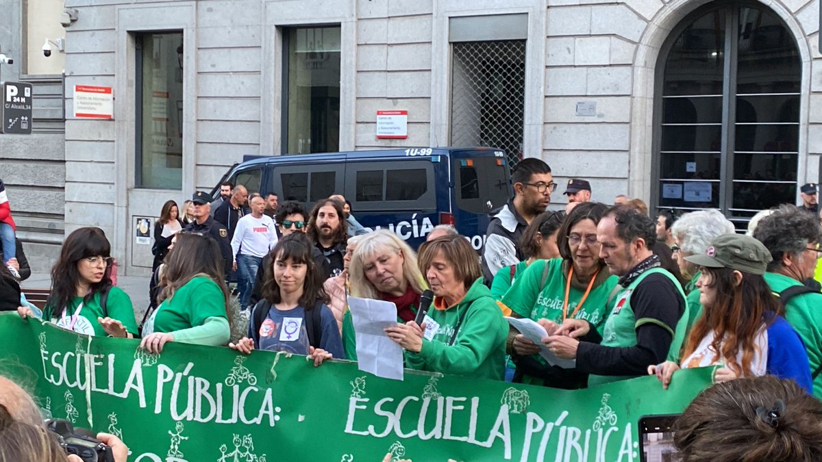 Marea Verde Madrid ¡#MatricúlateEnLaPública! tweet media