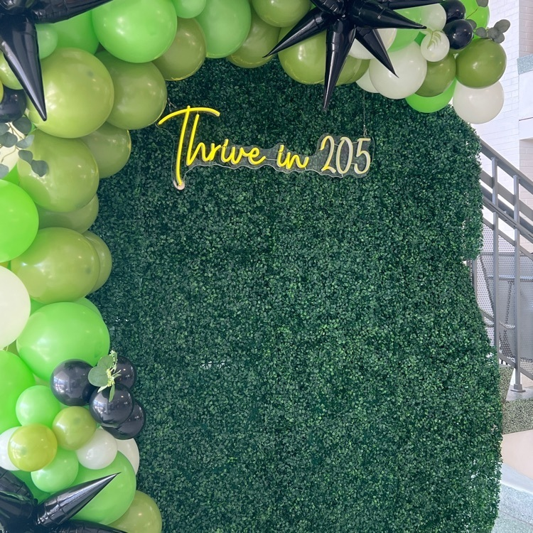 CUSD205's tweet photo. We would like to thank all the staff, keynote speakers, vendors and presenters for making today a great day. More to come! #Thisis205 #SELin205 #Thrivein205 https://t.co/Ygftnu97x7