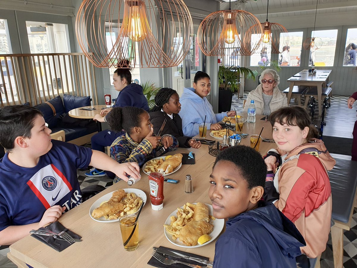 WHYCNunhead's tweet photo. Our trained #DementiaFriends @alzheimerssoc managed to have a bit of #Fun at #Brighton as well as helping out! #CrazyGolf #FishandChips #Seaside #Intergenerationalwork #youthwork @lb_southwark #NeighbourhoodFund Looks like maybe Ace had a bit too much fun 😂 https://t.co/mSz7Hi2EMh