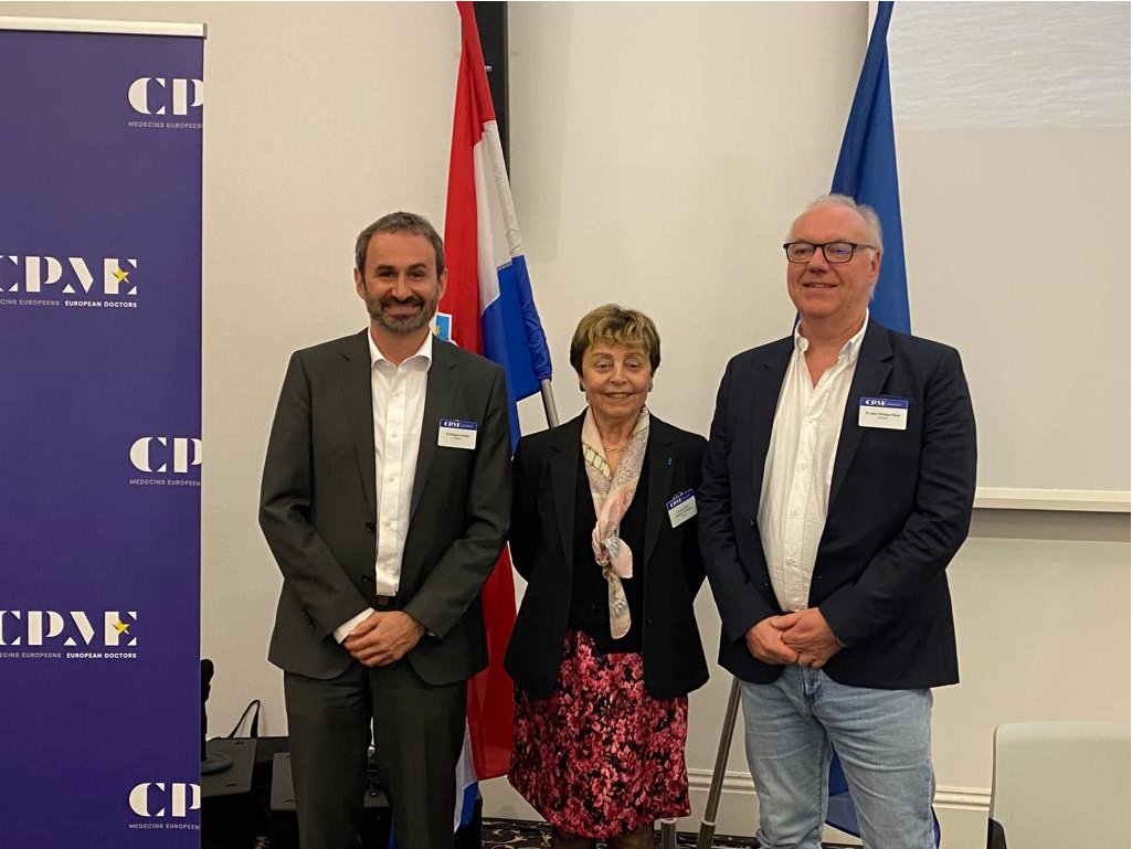 CNOM_Europe's tweet photo. La DAEI participe depuis hier à l'AG du CPME. La mise en œuvre de l’EHDS a été au centre des débats. L’occasion aussi de promouvoir le concept ONE HEALTH et de réaffirmer la nécessaire coordination dans la lutte contre la résistance aux antimicrobiens. #CPME_GA https://t.co/P79ZmgH4AH