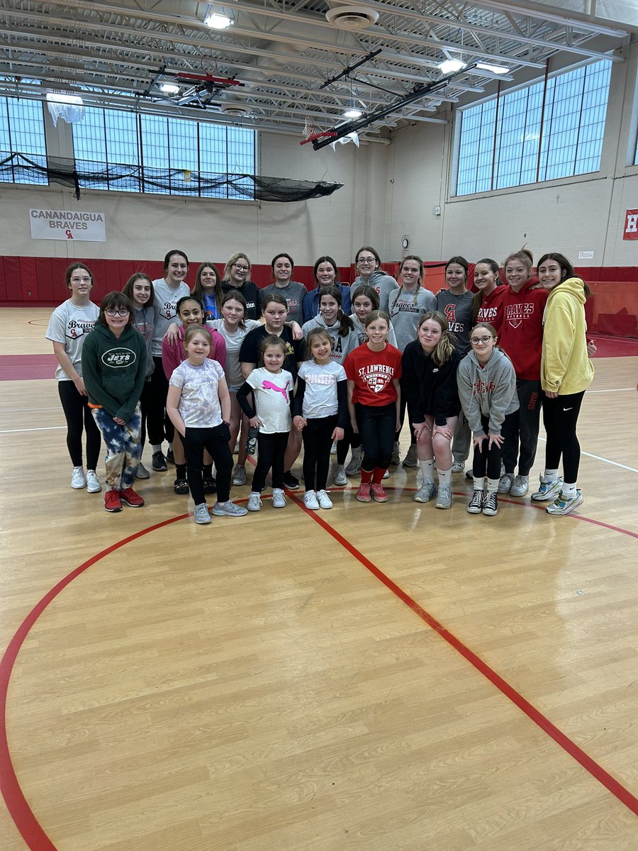 Welcome to our new Twitter account for Canandaigua Softball! Today we had our youth clinic and had a great turnout. Thank you to all that came out today! Keep working hard🥎