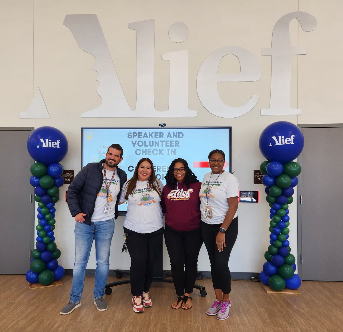 Spotted some <a href="/ajbushelem/">Bush Elementary</a> AP Interns volunteering at the <a href="/AliefISD/">Alief ISD</a> Family U Conference!! <a href="/hemenas_wesley/">WESLEY HEMENAS</a> <a href="/EspitiaAliefisd/">E. Espitia, M.Ed.</a> <a href="/MrsPollard15/">Kiera B Pollard</a> <a href="/msbluesclues/">Bri Blue 💙</a>
#BetterTogether