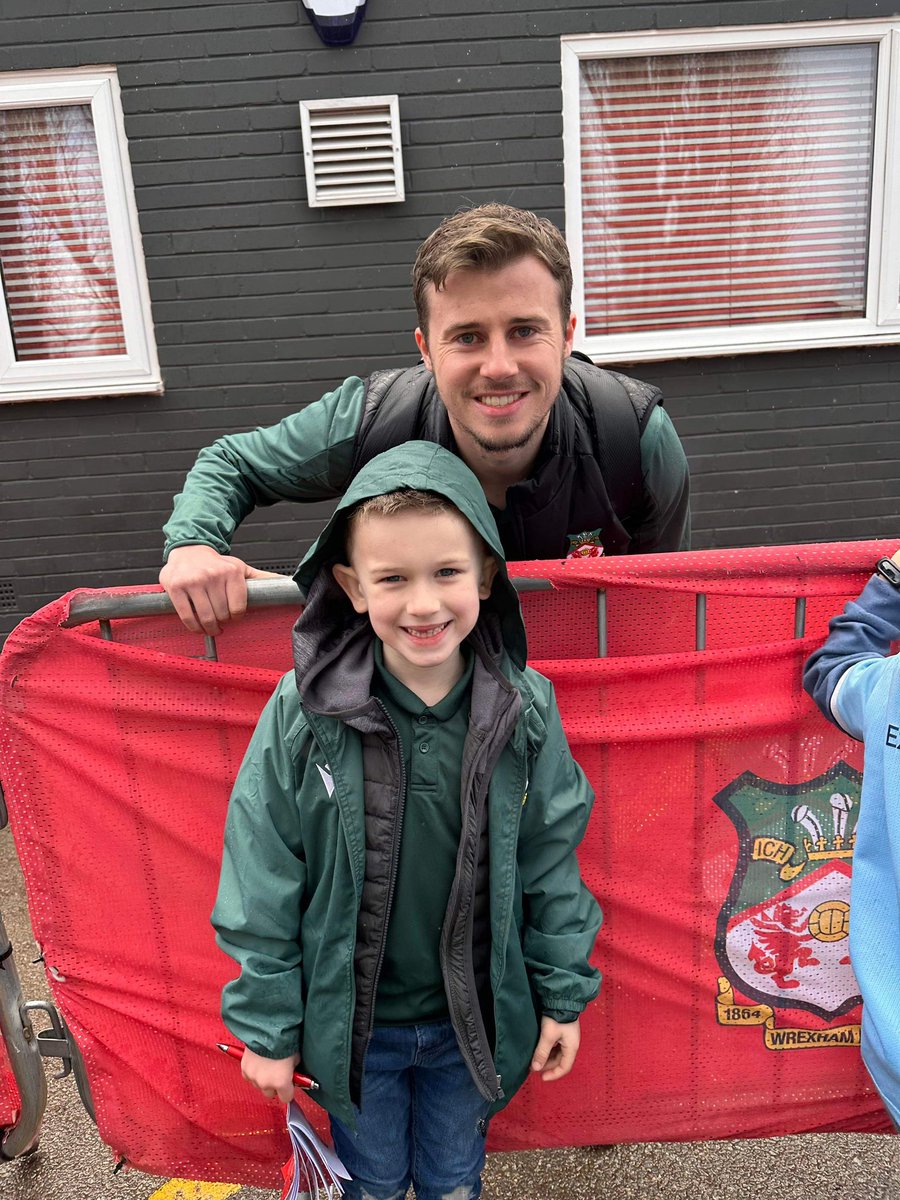 MissSHEdwards's tweet photo. A few pictures from the match today! I wonder if he can get one in the University stand with @VancityReynolds  and @RMcElhenney tomorrow in the @WrexhamAFCWomen game!😍

What a result! Let’s hope the women have the same result tomorrow! ⚽️ ♥️

@BenFoster @Wrexham_AFC 

#WxmAFC https://t.co/WNAbL17mLm