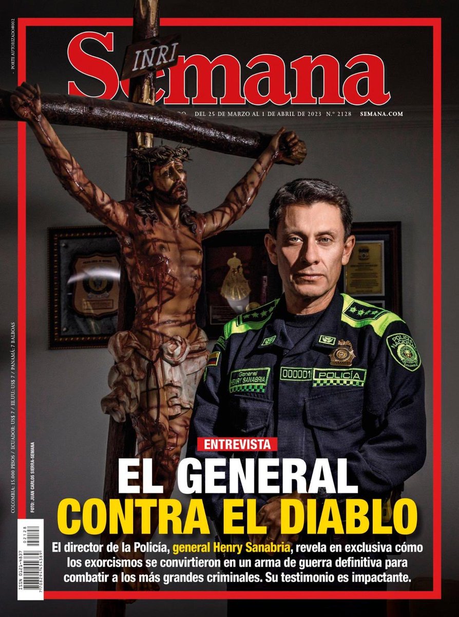 d_ibarra's tweet photo. Toda una entrevista para demostrar la serofobia, homofobia y machismo del @DirectorPolicia.

Las mujeres y personas LGBTI no tenemos garantías en nuestros derechos mientras este señor siga al frente de la Policía Nacional.

Lo único que necesita un exorcismo es su ignorancia. https://t.co/AneEPHpdx5