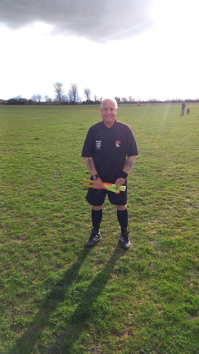 AC_Mill_Lane's tweet photo. Special mention to today’s referee Brian Russell. At 74 years old he’s decided to call it a day after over 45 years of refereeing! Brian has officiated our games many times over the years &amp; has always been an absolute pleasure. A true gent &amp; legend in the local football scene! 👏 https://t.co/2YmORC4ZV8