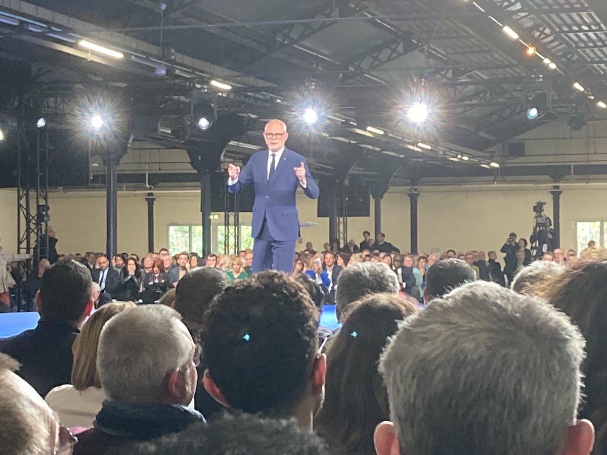 Laurent Sauerbach (@l_sauerbach) on Twitter photo Au Parc floral pour le congrès d’Horizons. Convaincu qu’<a href="/EPhilippe_LH/">Edouard Philippe</a> porte un projet ambitieux, crédible et rassembleur pour la France.
<a href="/AvecEdPhilippe/">Avec Édouard Philippe 📲</a> #CongresHorizons Au Parc floral pour le congrès d’Horizons. Convaincu qu’<a href="/EPhilippe_LH/">Edouard Philippe</a> porte un projet ambitieux, crédible et rassembleur pour la France.
<a href="/AvecEdPhilippe/">Avec Édouard Philippe 📲</a> #CongresHorizons