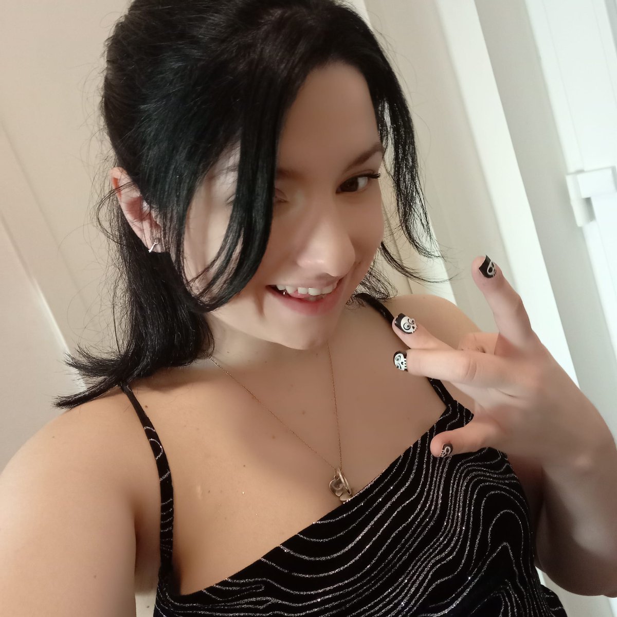 stoned_mrs's tweet photo. Do you like my FlutschFingers ? XDDDD #diskotheken #onlyfans #russen #deutschebank https://t.co/tDes1pdz2N