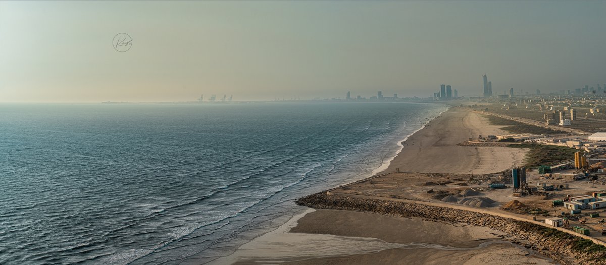 kishore4k's tweet photo. Karachi 18-Mar-23
#karachi #seaview #DawnNews #landscape #pakistan #art https://t.co/4yh9GnsyNg