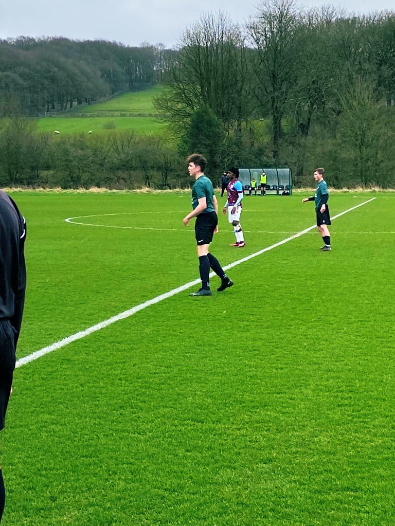 BenHeath2021's tweet photo. Gutted missed the wee man playing today up a year for the @Wrexham_AFC 16s vs Burnley in a cracking 1-1 game I’ve been told #PlayingWell 💚⚽️ https://t.co/fljjtaNspI