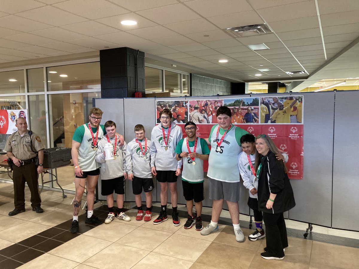 MathesStaci's tweet photo. We are the SOMO Unified Division I State Champions!!!! LSR7 Vipers of Doom Unified Basketball Team took the gold!Our own Quentin Ford from LSN won the Eunice Kennedy Shriver Sportsmanship Award! #lsr7proud #lsn #stateindoorgames2023 https://t.co/q1L7J5B3KY