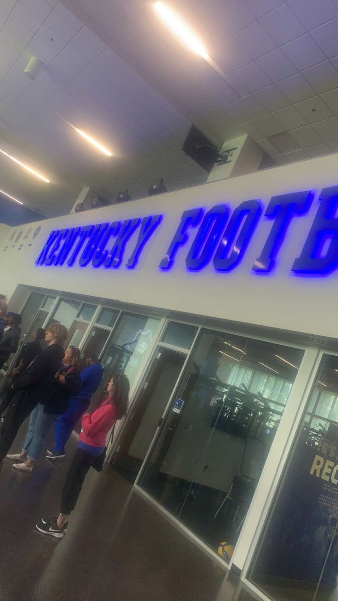 CoachKelley__'s tweet photo. UK Spring practice with @prphsfootball 

Invest in your players! 

#RollRidge #RESULTSnotHYPE #ourPRP https://t.co/YfdYwDQZH0