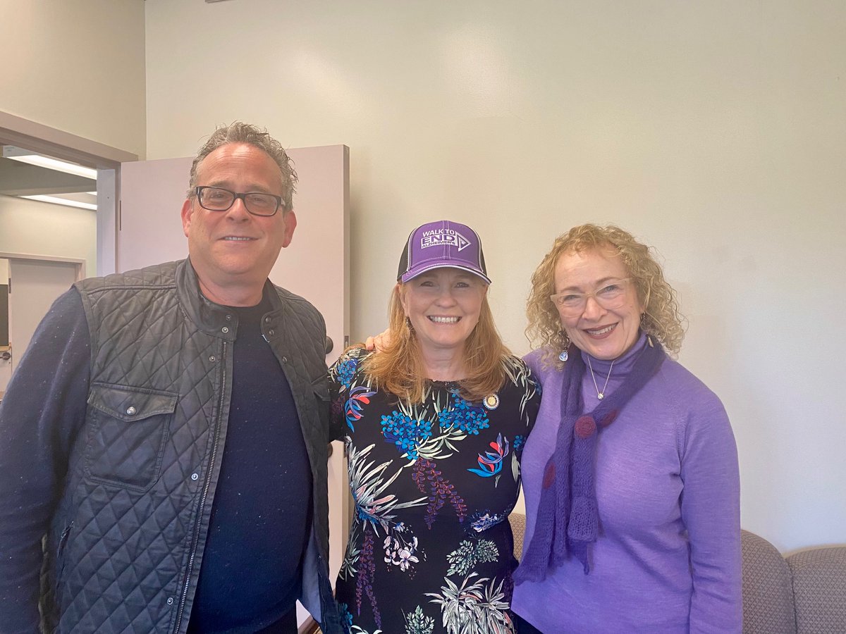 fnewfield2's tweet photo. Great meeting with@AsmGailPellerin and staffers Lisette and Maureen who understand the challenges of Alzheimer's and related dementias. Thanks for your time and support of AB 21 (Gipson) and AB387 (Aguiar-Curry)
#ENDALZ https://t.co/JZWBzJkK3m