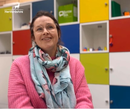 Sponsoring a refugee fleeing the war in Ukraine can be an enriching and positive experience for hosts and guests. Hear Katy’s story of how she welcomed Nataliia and her son Mitya into her home. You can watch Katy's full interview here: youtube.com/watch?v=4DUnhy…