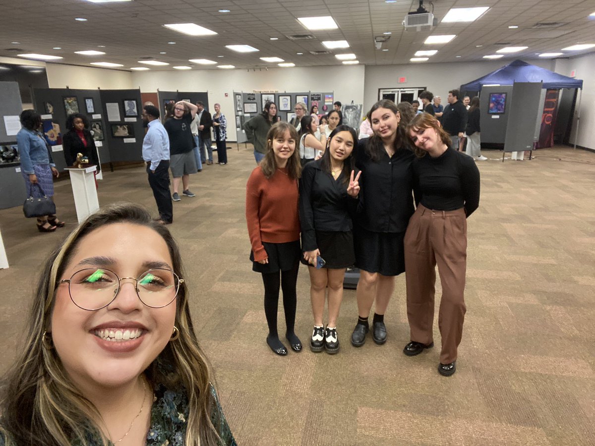 ORTIZ_MWHSART's tweet photo. So proud of my IB Visual Arts Seniors!! They did such a great job discussing and showing off what they have created! 
Thank you to everybody who came out to support and see some amazing artwork! https://t.co/mnBqG7bNi3
