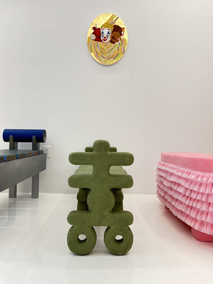 dianholton's tweet photo. Exhibit closing today: Benedition at Friends Art Space. Housed in a garage turned gallery with a steeple roof, the owner curated an exhibit evocative of a church.
🎨Anna Aagaard Jensen, Bailey Scieszka, Carl Durkow, Duyi Han, Lane Walkup, Malcolm Majer, Polina Miliou &amp; Trey Jones https://t.co/bU7THmgnuw