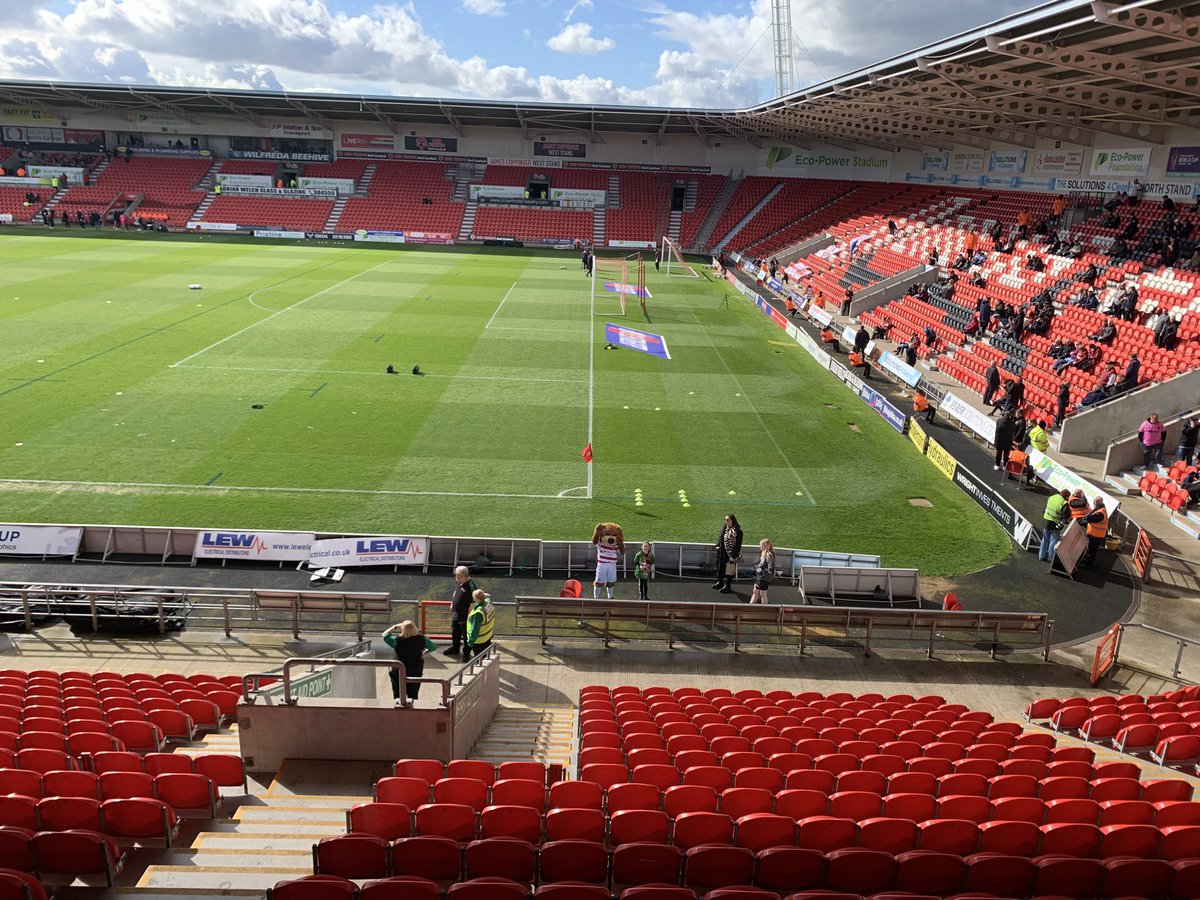 LeeQuinnHill's tweet photo. Thank you @NicMoran80 for the invite today @drfc_official
Great day seeing 3 of our children take part in the Junior Takeover @ClubDFoundation
Congratulations to you and your team on a brilliant event for all the partner schools and children (despite the results 🤦).
#TeamHJS https://t.co/8Z3qN2TmZt