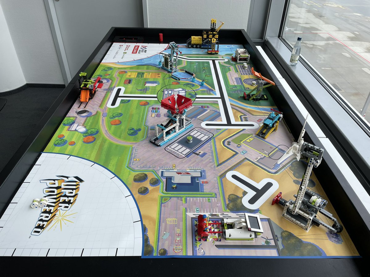 leokaessner's tweet photo. What a thrilling and inspiring @firstlegoleague event in @stadt_dresden today π¦Ύπ€ young school kids building totally advanced @LEGO_Group robots and compete against each other π
So happy to see all the #RobotOperators of the future.
#Robotics #Edu #lego #Dresden https://t.co/TmLxjxNDj6