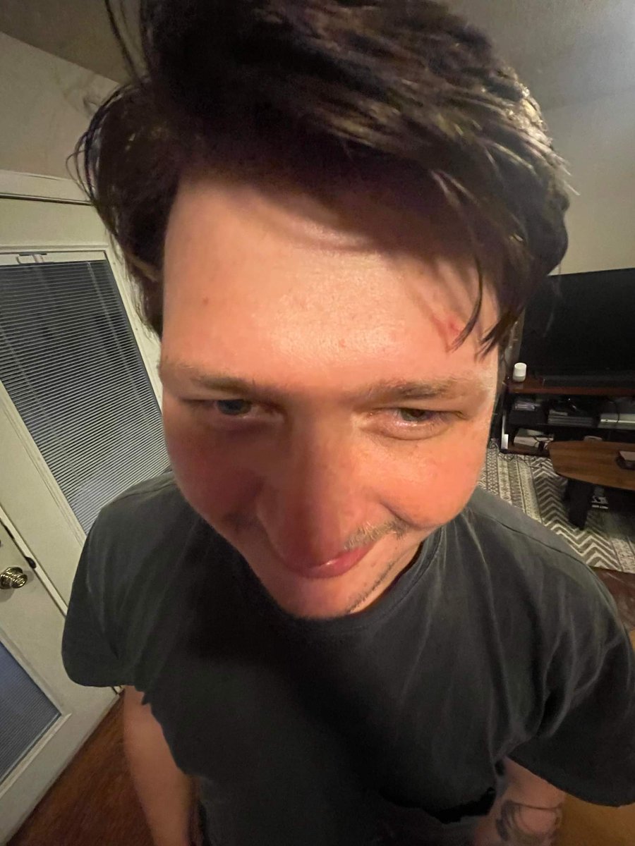 manners (@mnnrsks) on Twitter photo 