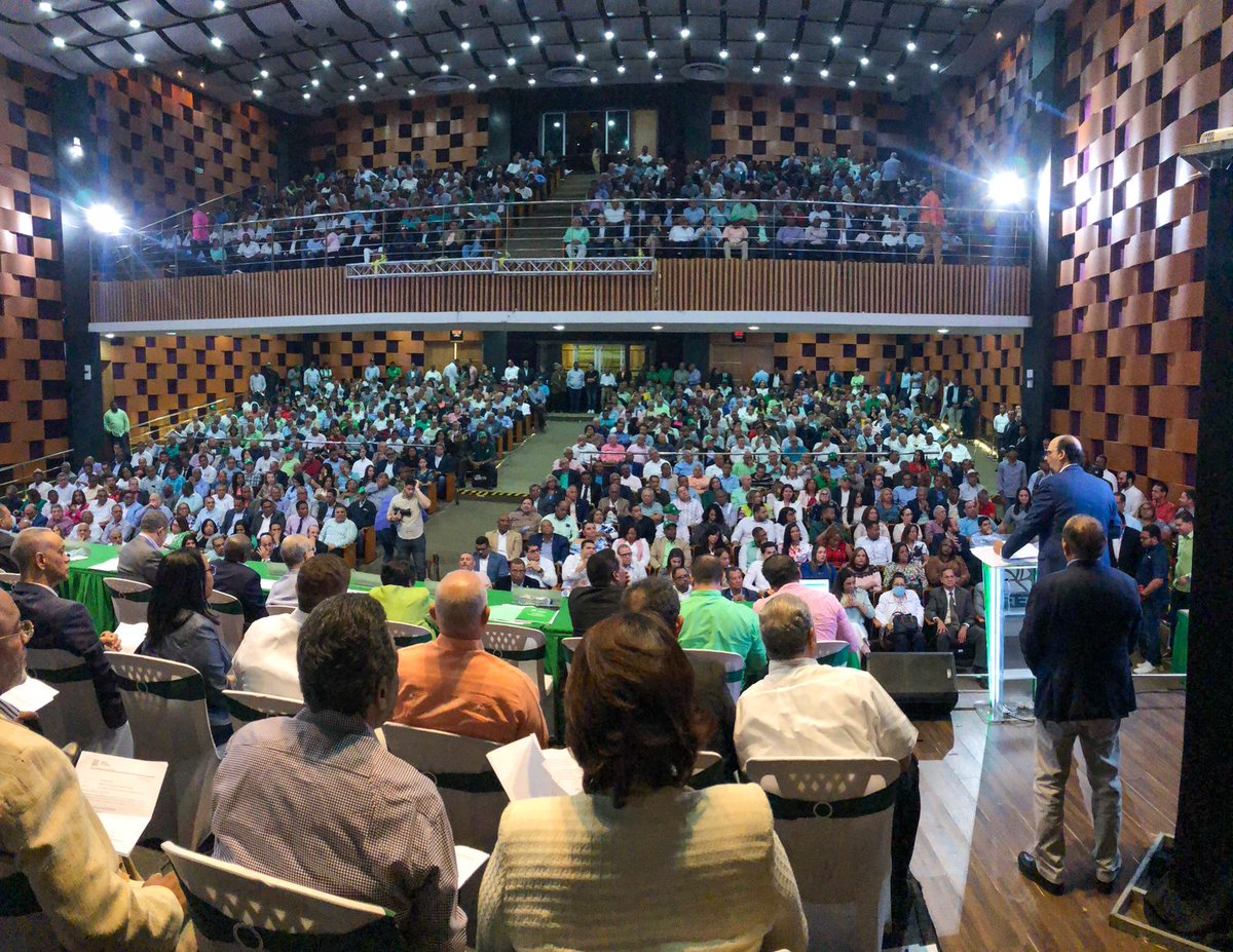 Externo por esta vía mi agradecimiento y gratitud a toda la membresía de la Dirección Central d la #FuerzaDelPueblo, por designar el Congreso Nacional Extraordinario con el nombre de nuestro maestro #DomingoJiménez. Gracias a todos, especialmente a nuestro líder <a href="/LeonelFernandez/">Leonel Fernández</a>