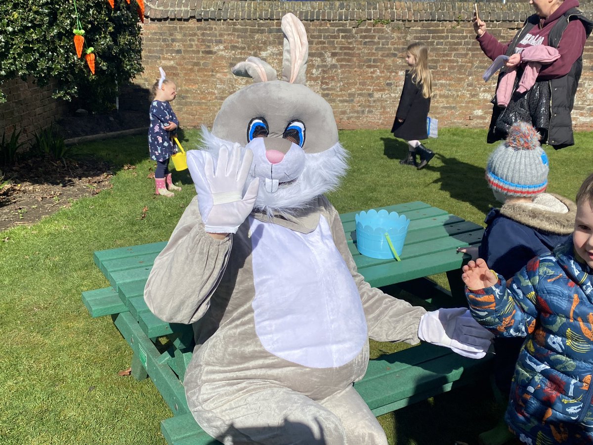 BarlboroughHead's tweet photo. An amazing Easter Egg Trail today. Thank you to our parents association for organising such a great event #BHSfamily https://t.co/PM4mifES5r