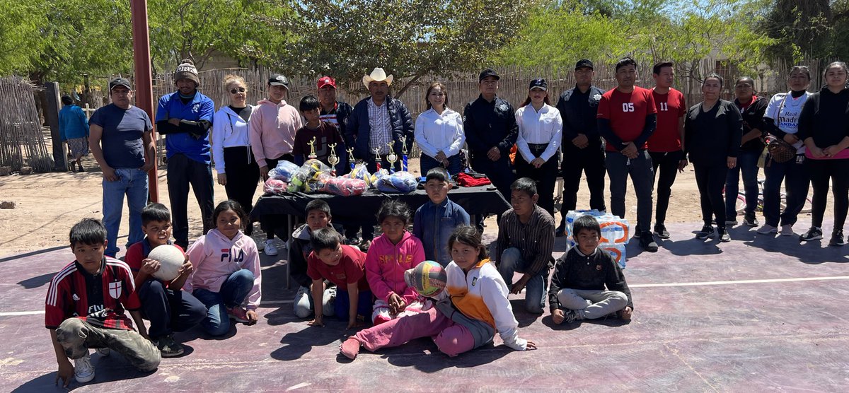 perlavaldezp's tweet photo. En conjunto con autoridades tradicionales #Yaquis de #Potam llevamos a cabo un torneo de #Voleibol para seguir impulsando el deporte en los niños, niñas y jóvenes.
#JornadaPermanentePorLaPaz
@SonoraSeguridad
#PlanDeJusticia https://t.co/CLLSNtnfmx
