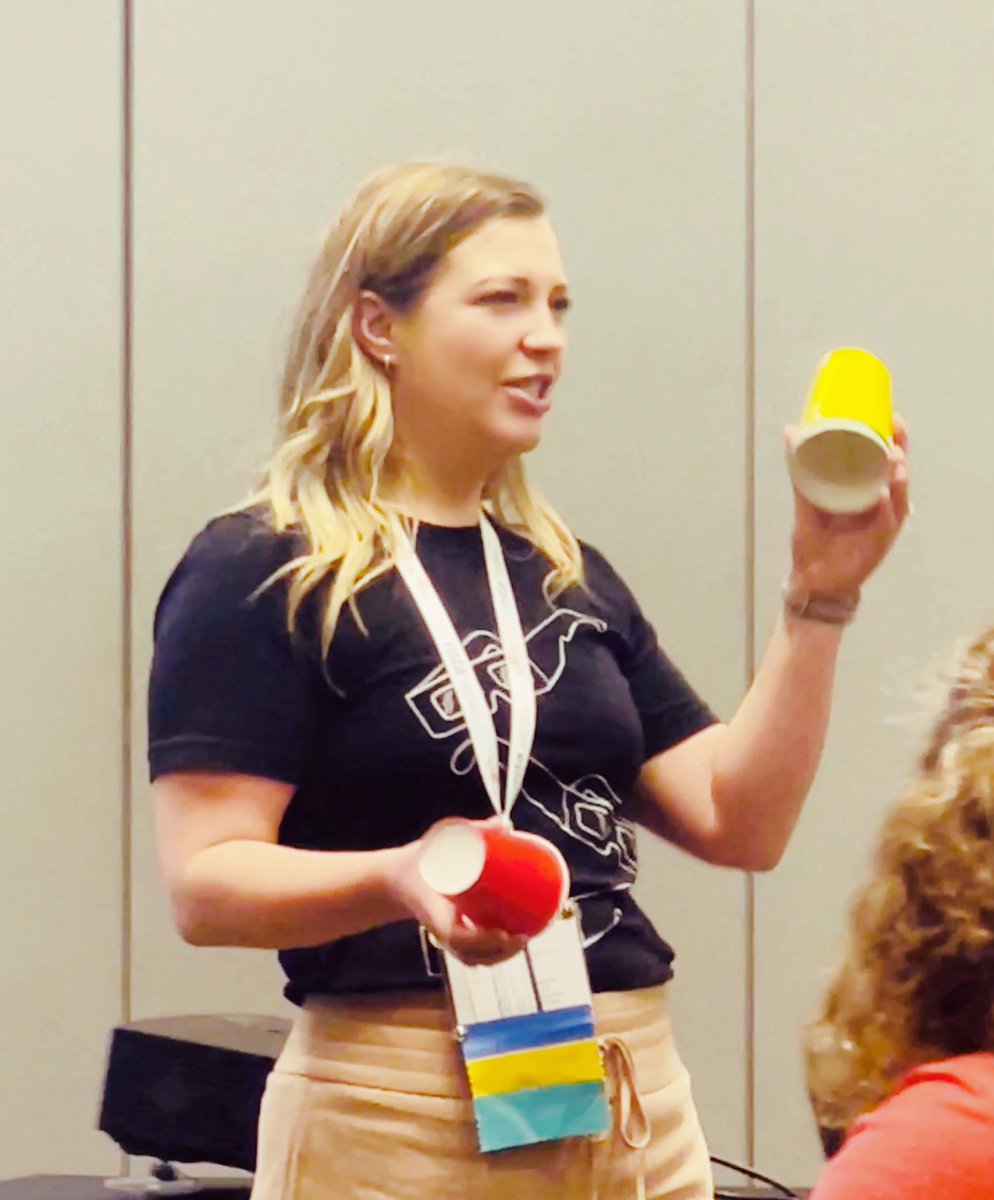 Loved @johannabrown formative strategy with red, yellow, and green cups! What a great twist on stoplight #NSTA23 @NSTA #formativeassessment #SBGR  #Science #teaching #chemistryteacher