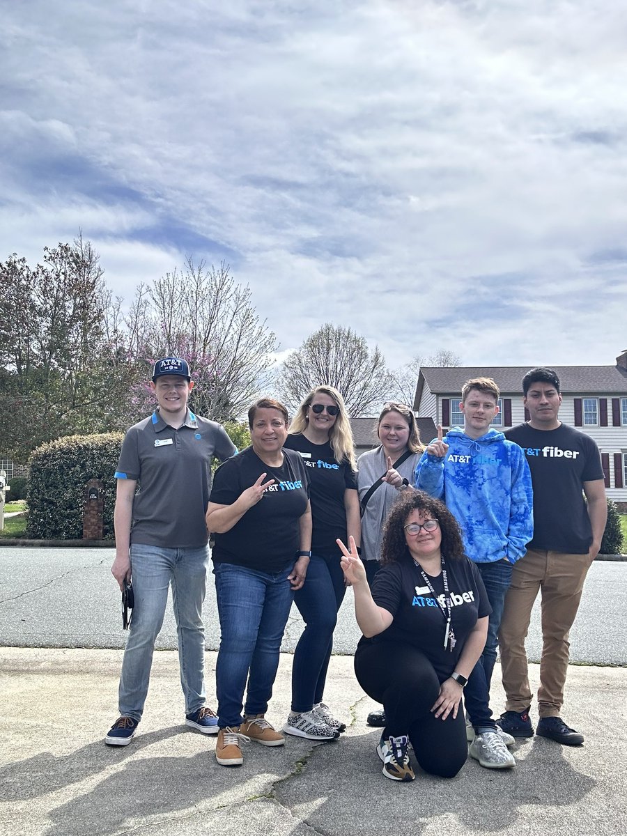 #LifeatAT&amp;T  #WinAsOne #FibahTime  ATTR, AR and Fiber Teams greening the streets! <a href="/DomDavis_/">Dom Davis</a> <a href="/Shawn6222/">Shawn Ross-Serianni</a> <a href="/jerryfornwalt/">Jerry Fornwalt</a> @VinceLeaks <a href="/404girl/">Betsy Francis</a> <a href="/TheHunterCoore/">Hunter Coore</a> <a href="/ZoPrendergast/">Alonzo Prendergast</a> <a href="/amberpedro1/">Amber Pedro</a> 🚙💨💨