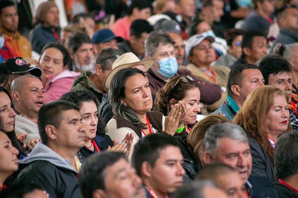 velascoluisf's tweet photo. Rostros del encuentro comunal en la Universidad Nacional en Bogotá  @infopresidencia @MinInterior @ACRegiones https://t.co/Y6CebVQqrD