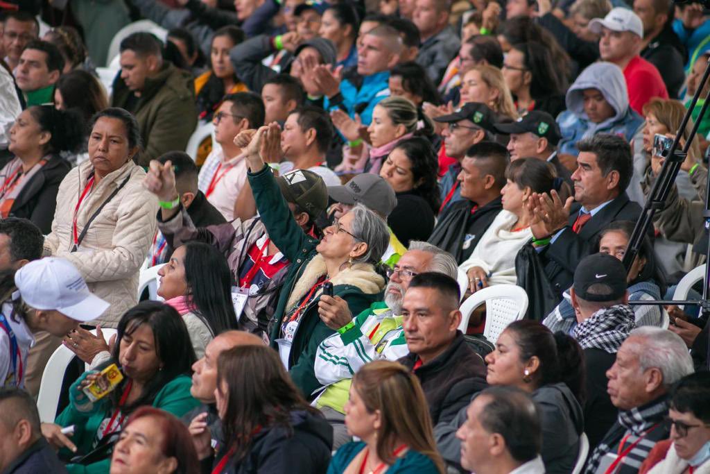 velascoluisf's tweet photo. Rostros del encuentro comunal en la Universidad Nacional en Bogotá  @infopresidencia @MinInterior @ACRegiones https://t.co/Y6CebVQqrD