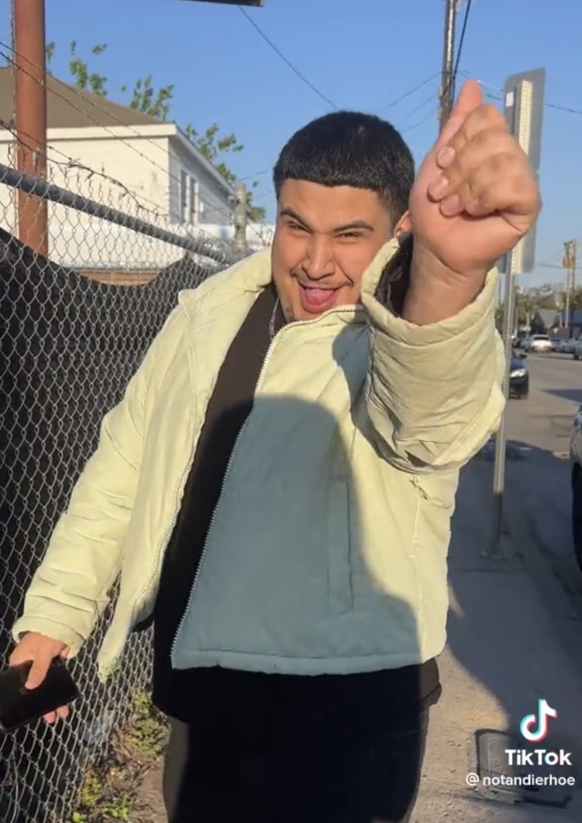 crumbbutt tweet picture