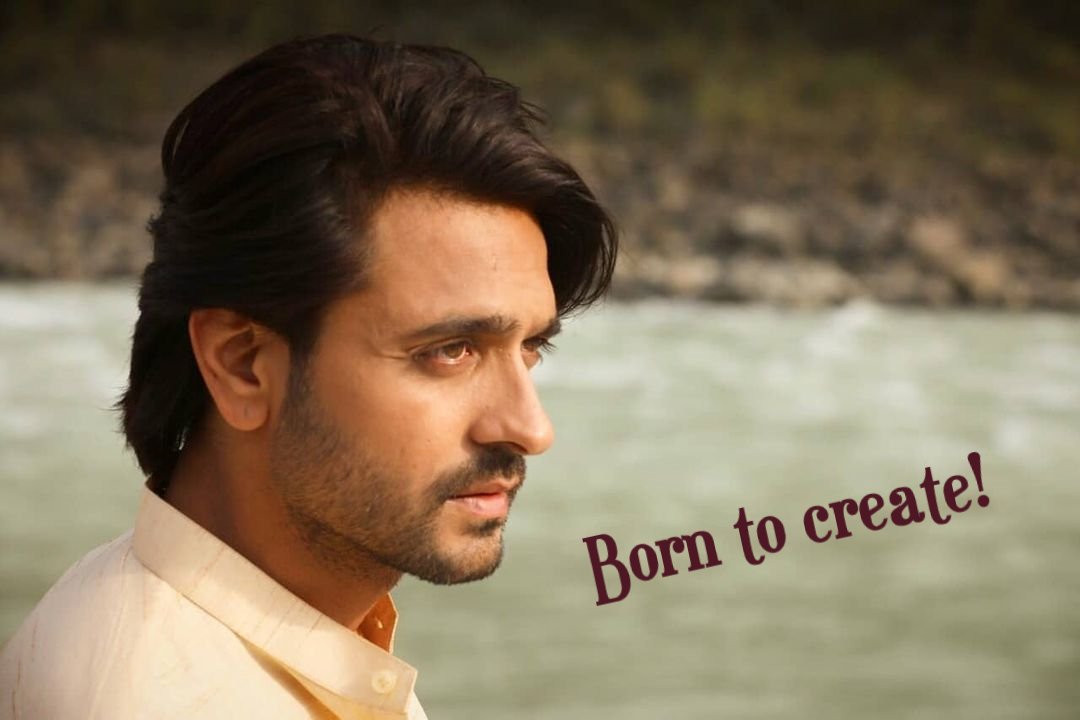 SireenBorotikar's tweet photo. @ashish30sharma @ArchanaTaide @JayantGilatar @jitenpurohit @PanoramaMovies @KumarMangat It is just tip of iceberg.U r an institution in urself.
शिद्दत,हुनर,मेहनत और शख़्सियत आपकी
सबब है मुस्कुराहट,आंँसू, वाह और आह की
खुदसे आप पूरे पूरे मिले,इनायत हो खुदा की
खुशियाँ बेशुमार मिले, पूरी हो हर मन्नत आपकी
A complete pckg without any baggage #Ashesh #Samucha 🤗 https://t.co/piT0sLQFO0
