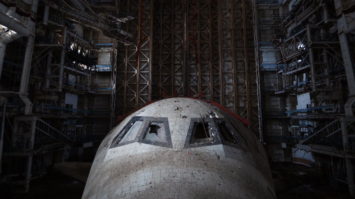 storyevtime's tweet photo. My photos of the abandoned soviet space shuttle Burya for @doxa_journal. The space shuttle project was one of the largest soviet undertakings but it was axed as the union fell apart. The two shuttles that were made fell into disrepair, one getting completely destroyed. https://t.co/Wj29UB7TUl