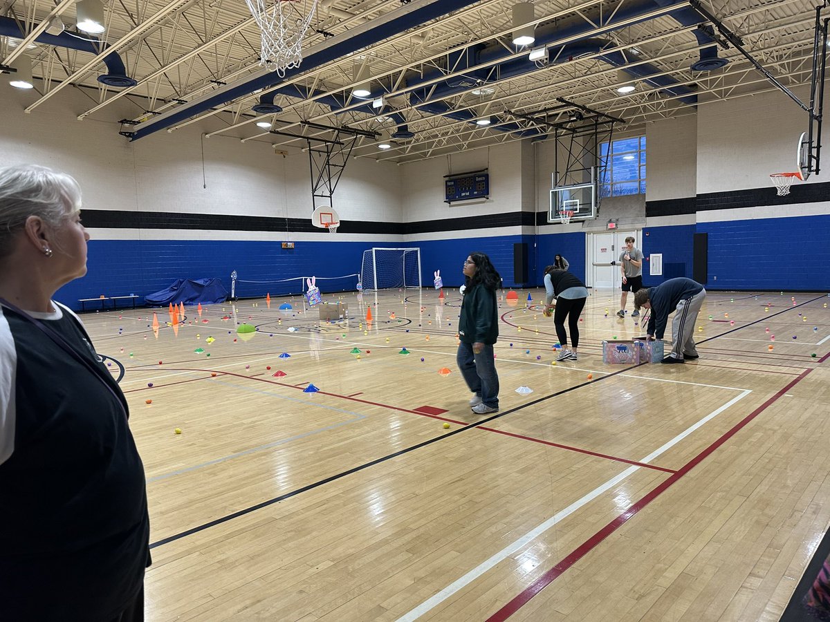 Ashburn Village Spring Fling was indoors because of the rain but there were lots of kids having a great time!