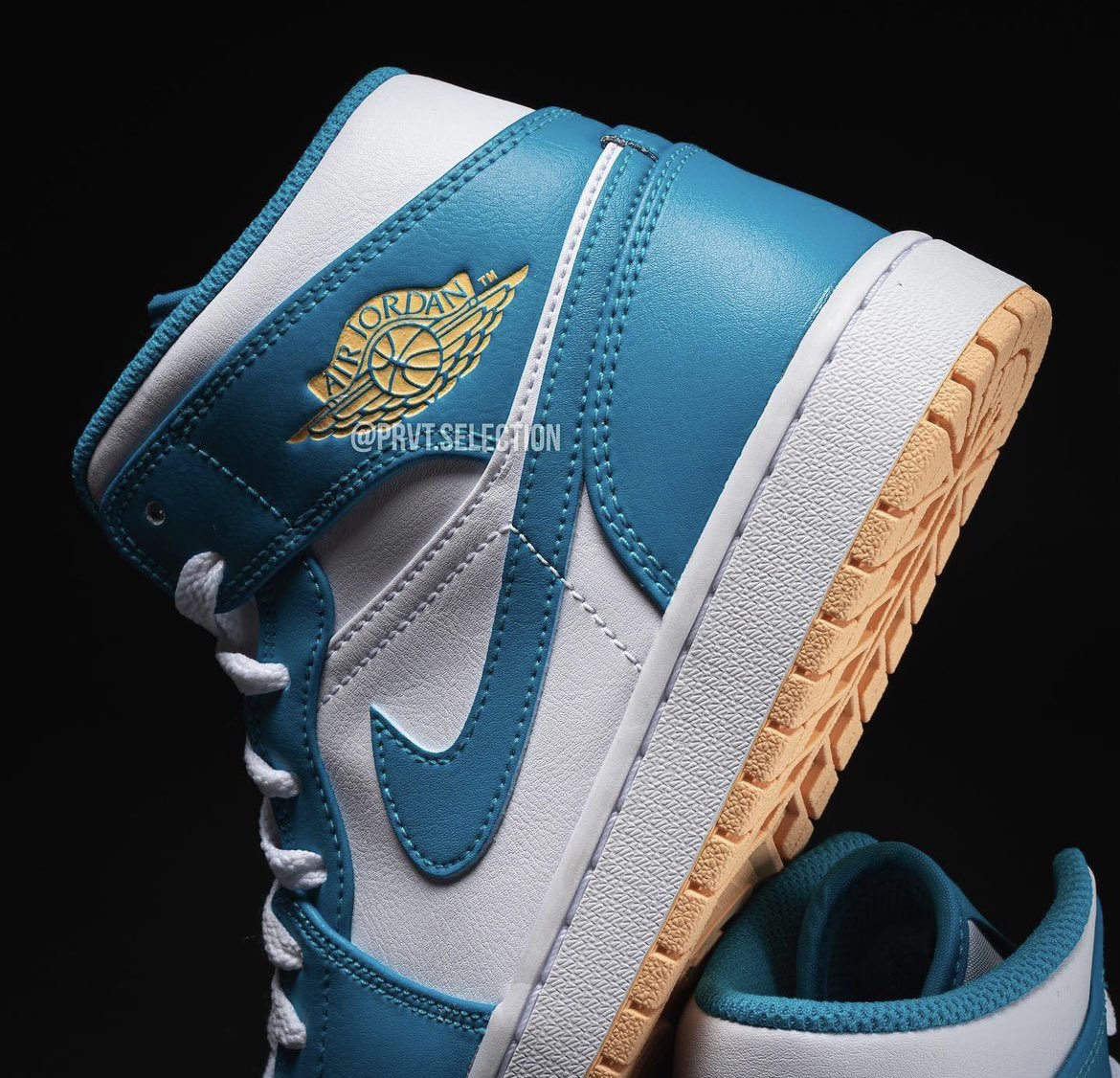 Nike Air Jordan 1 Mid “Aquatone” 📸: @k9_itsiant ［DQ8426-400