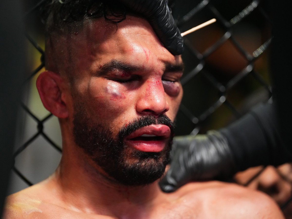 ClinchPerfect's tweet image. It’s a Chito Saturday everyone, enjoy the violence #UFCSanAntonio