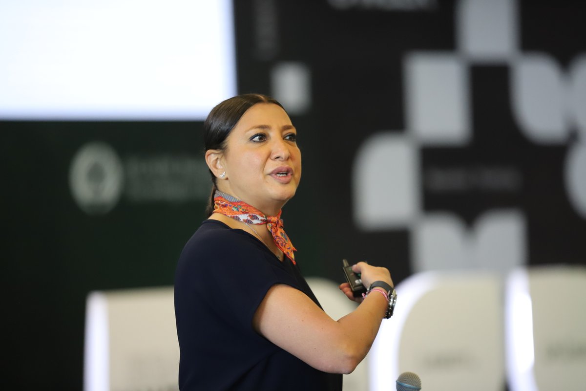 egade's tweet photo. 🚀Arrancamos el tercer y último día de #EGADEUWeek. @MaryamDaryabegi, líder global en innovación y Design Thinking y Global Visiting Faculty de #EGADE, lideró el taller con diversos retos de liderazgo, emprendimiento y productividad para nuestras y nuestros #UWeekers. https://t.co/qCDp9PAlNq