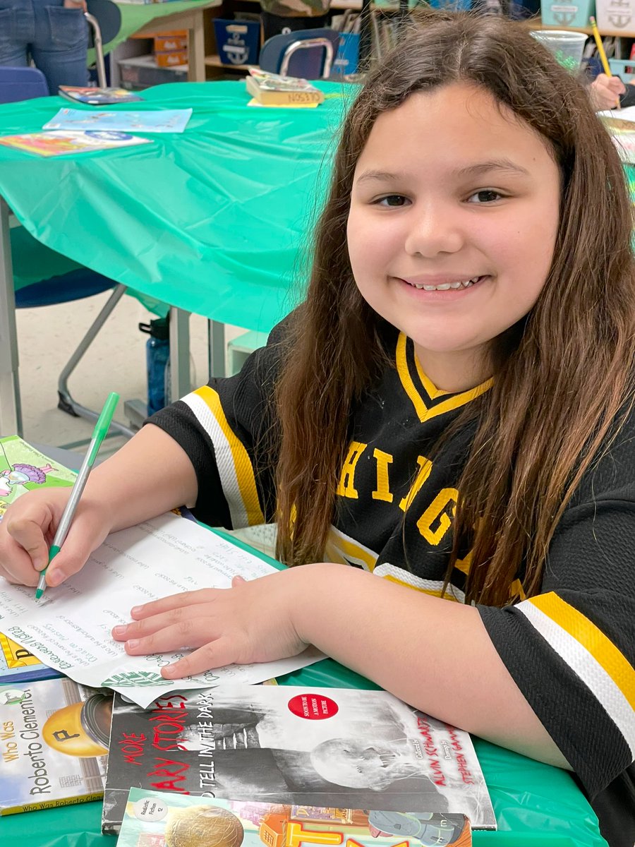 anchorslearning's tweet photo. One of my favorite activities-Starbooks! 

Books were out that were less commonly read this year, and they branched out and explored new genres! Students discussed the books they were reading with ‘coffee’ prompts! We had so much fun and kids were excited to read! #readingisfun https://t.co/MrK3clU1n7