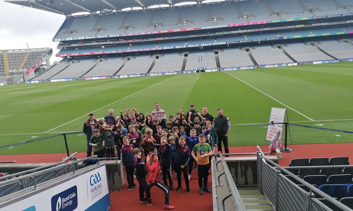 plunketts_ie's tweet photo. The 2012’s had a busy day today. First up was a close hurling game this morning 🆚 a strong @gaabsj team. 

Then it was on to @CrokePark to do the Stadium tour. To finish it off with pizza 🍕 in the hall afterwards. 

#MolAnÓige https://t.co/PsNDVuG4tD