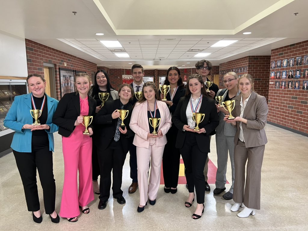 One 3 rd, two 2nd and   8 FIRST.   We are headed to state. #bringinghometrophies.<a href="/KimMeadows_PHS/">Kim Meadows</a> <a href="/_PHSGuidance/">PHS Guidance</a> <a href="/PrincipalofPHS/">David E. Woods, Ed.D.</a>