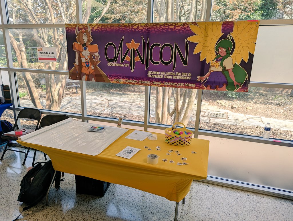 Having a ball representing <a href="/OmniConTN/">Omnicon TN</a> at MAG Comic Expo!!