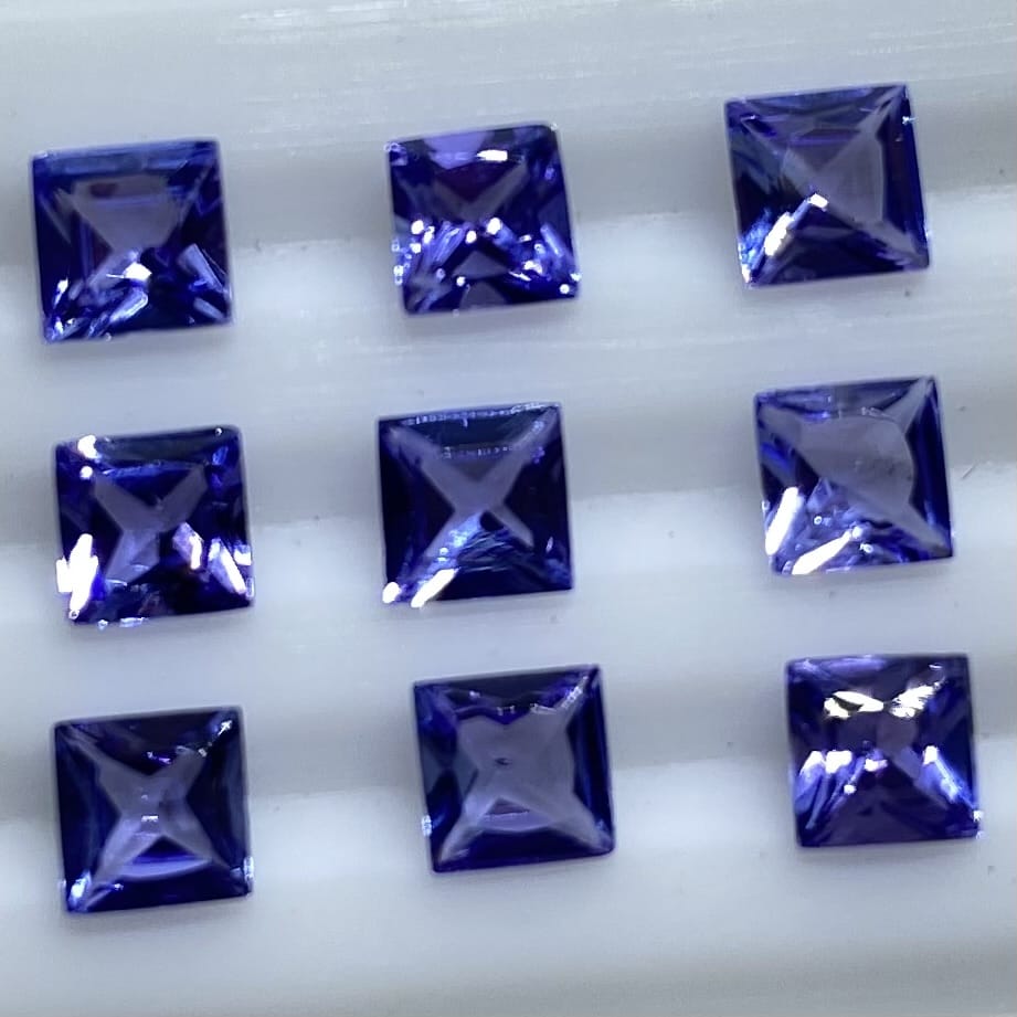 AzlanGems tweet picture