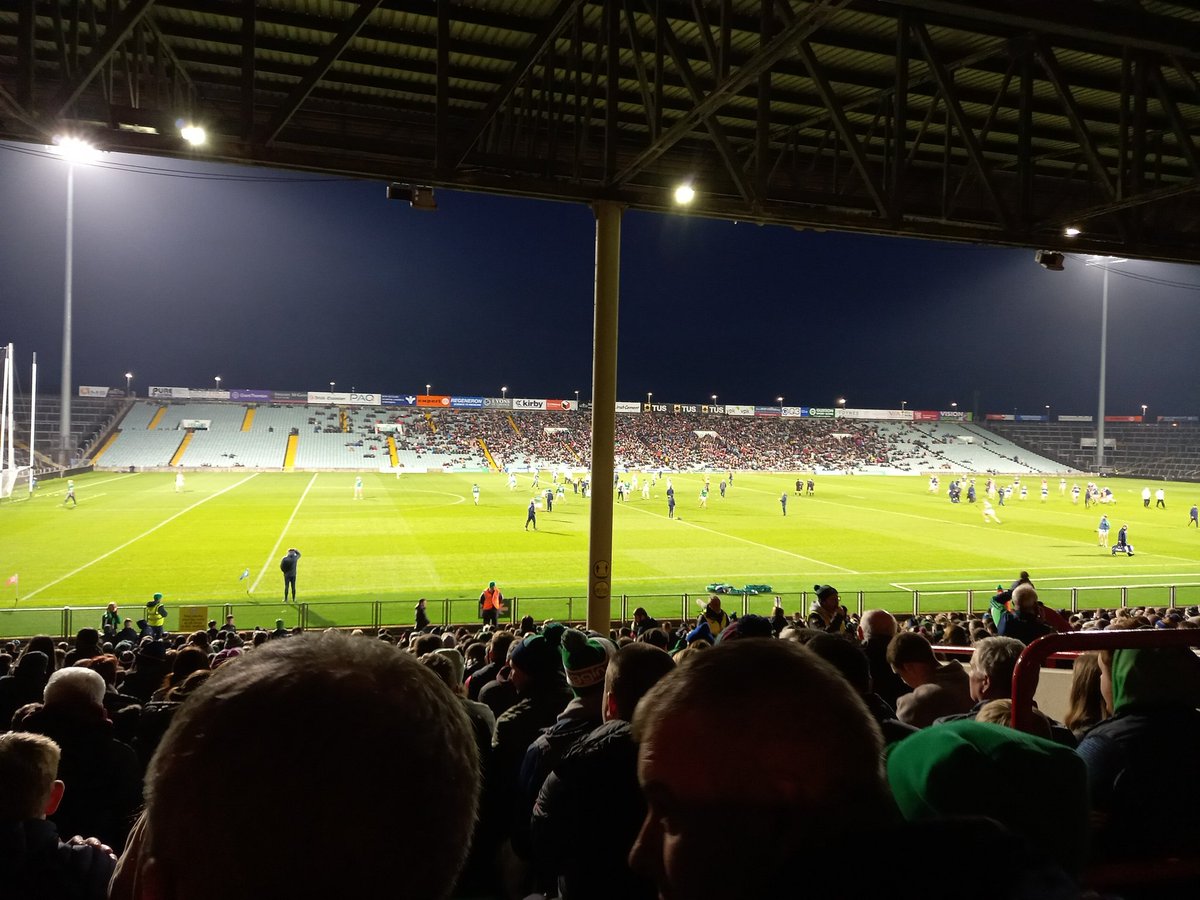 LuimneachDaithi's tweet photo. League Semi Final. Limerick v Tipperary. Luimneach Abu. #limtip https://t.co/YhbxHbq7TK