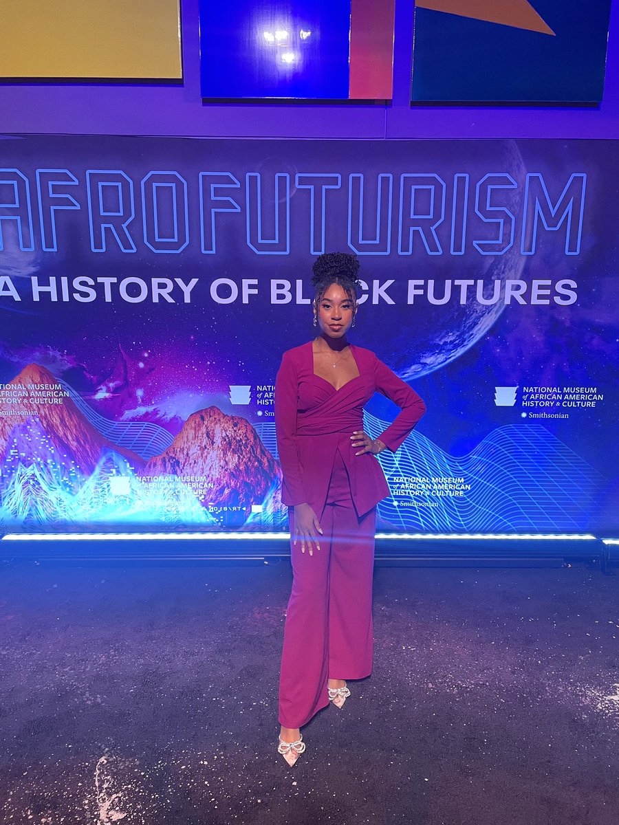 nataliehockaday's tweet photo. I had an amazing time covering the debut of the Afrofuturism exhibit at the NMAAHC with @ByChiomaEmilia. Check out the recap I made of the exhibit on IG for @wusa9! https://t.co/0zIyzzfIo5